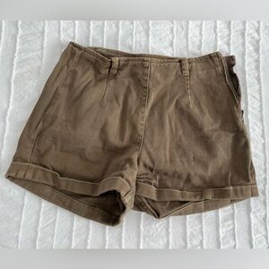 Forever 21 olive green Relaxed cargo high waisted Shorts size 24 (XS)